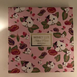 Winky Lux Eyeshadow Pallette